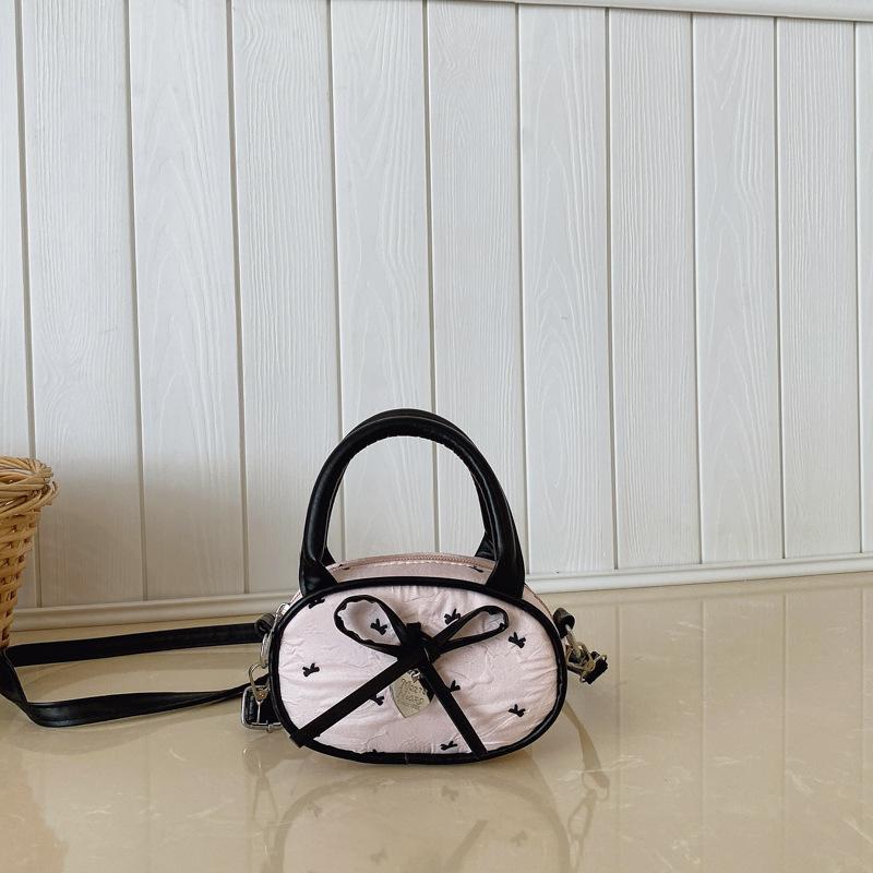

Pink bow bag 2025 summer new niche foreign style design underarm bag mini shoulder messenger bag розовый