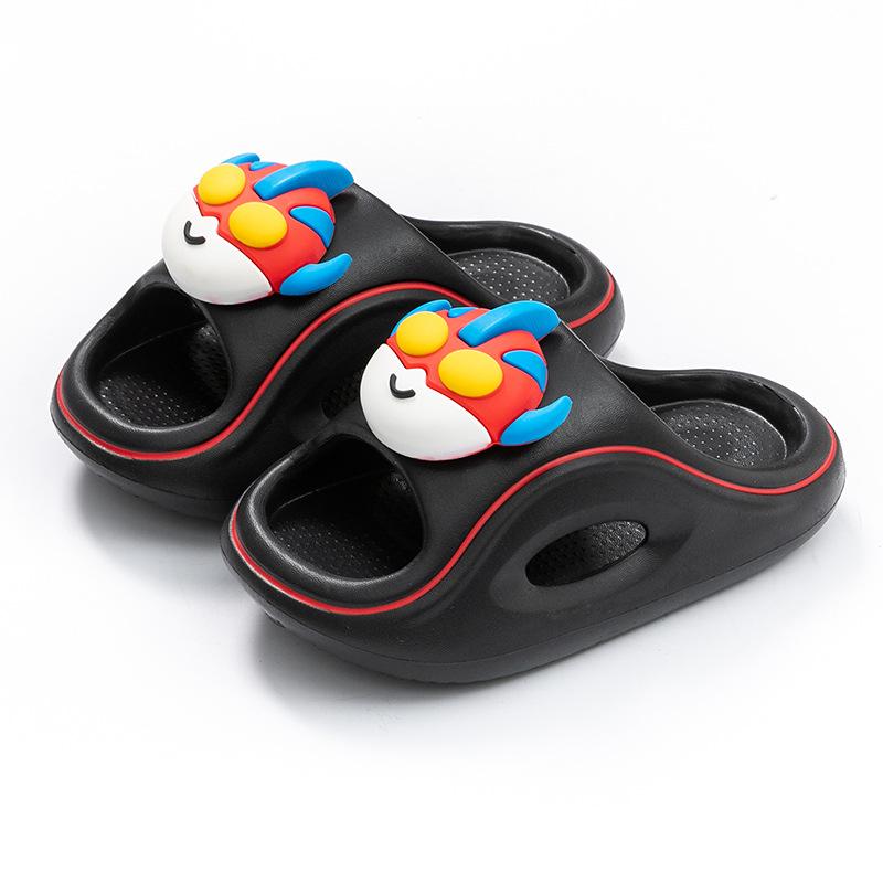 Boys' summer children's sandals, Ultraman soft-soled non-slip outdoor sandals for boys, children's superhero beach shoes