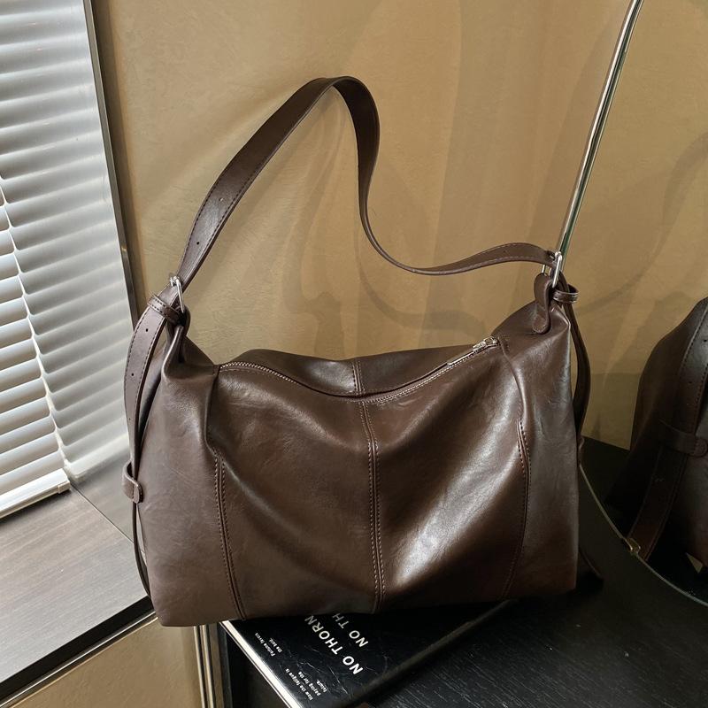 Casual soft-sided tote bag women's 2025 new large-capacity retro versatile commuter bag fashionable shoulder messenger bag