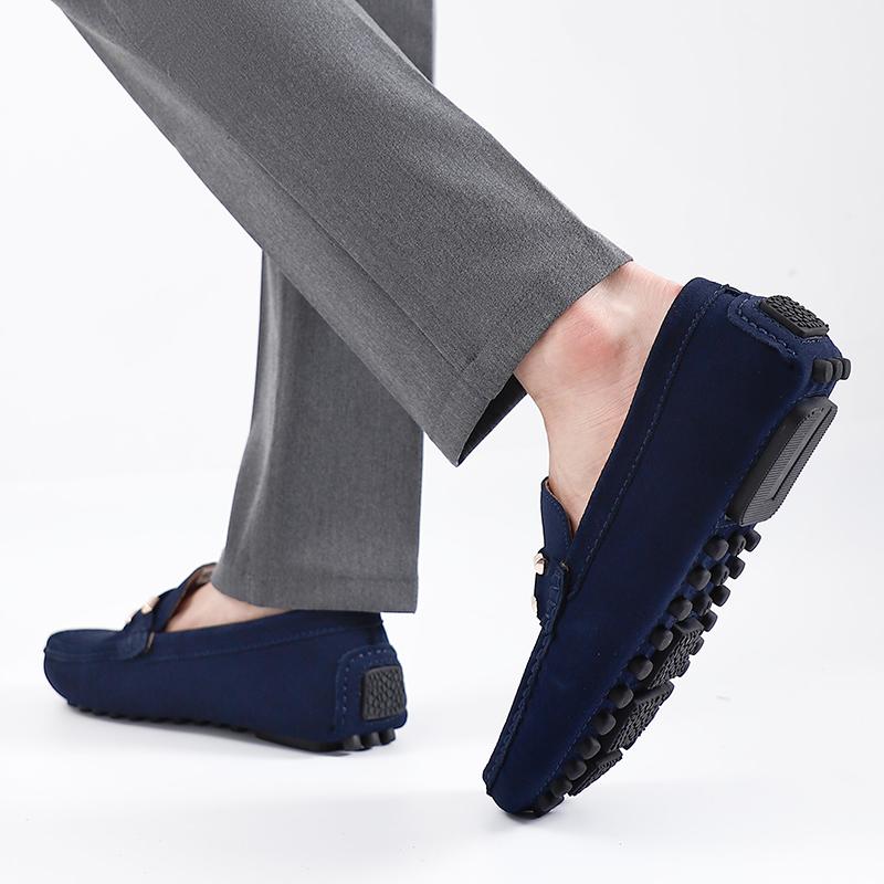 Fashion New Comfortable Male Loafers Mens Shoes Outdoor Men Fashion Leather Driving Shoes High Quality Men's Slip on Business Footwear