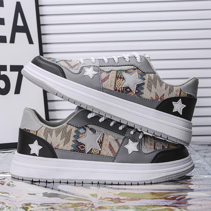 Spring and Autumn Men's Shoes 2025 New Korean Edition Trend Sports and Leisure Board Shoes Fashion Versatile High-value Men's Trend Shoes