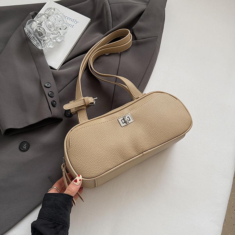 2025 Summer Niche Shoulder Bag Fashion Commuter Handbag Korean Simple Casual Underarm Bag Women's Bag