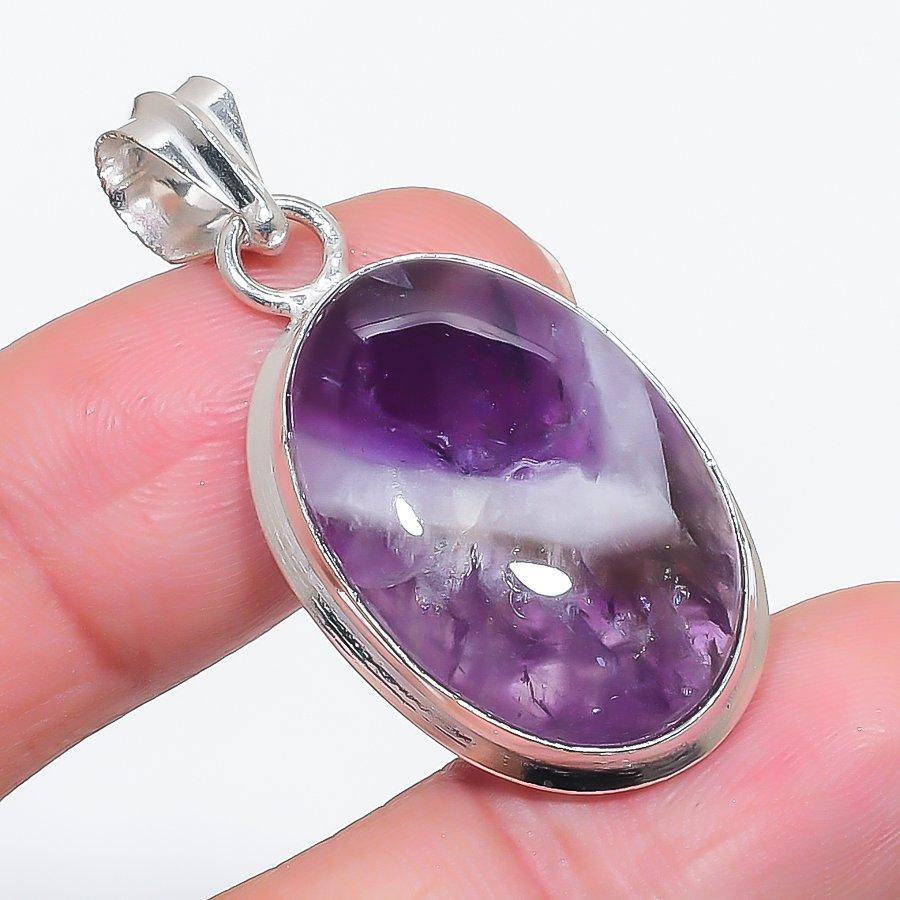 

Натуральный Аметист Шеврон Драгоценный камень 925 Стерлинговое серебро Ювелирный кулон 1.69 m7R85
