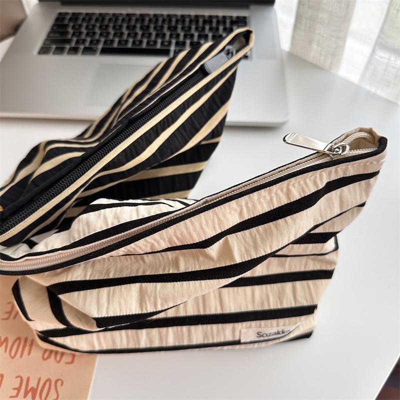 Large Capacity Knitted Stripe Cosmetic & Toiletry Travel Bag