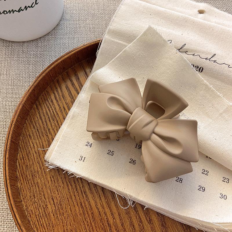 New Hair Claws Elegant Acrylic Hairpins Barrette Crab Hair Clips Headwear for Women Girls Fashion Hair Accessories Gifts