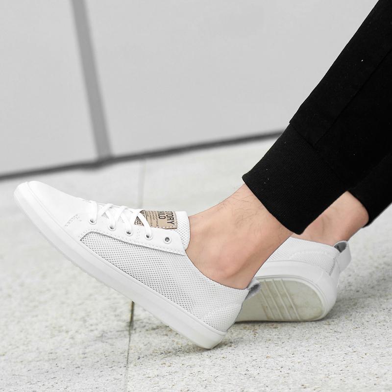Men Casual Shoes 2025 Fashion  Comfortable Men Sneakers Solid Color White Shoes Summer Mesh Men Shoes