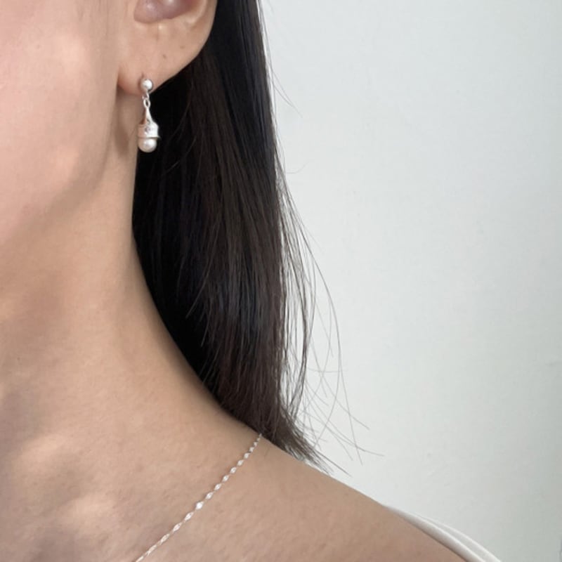 Mosxe [925silver] Belly Pearl Earring