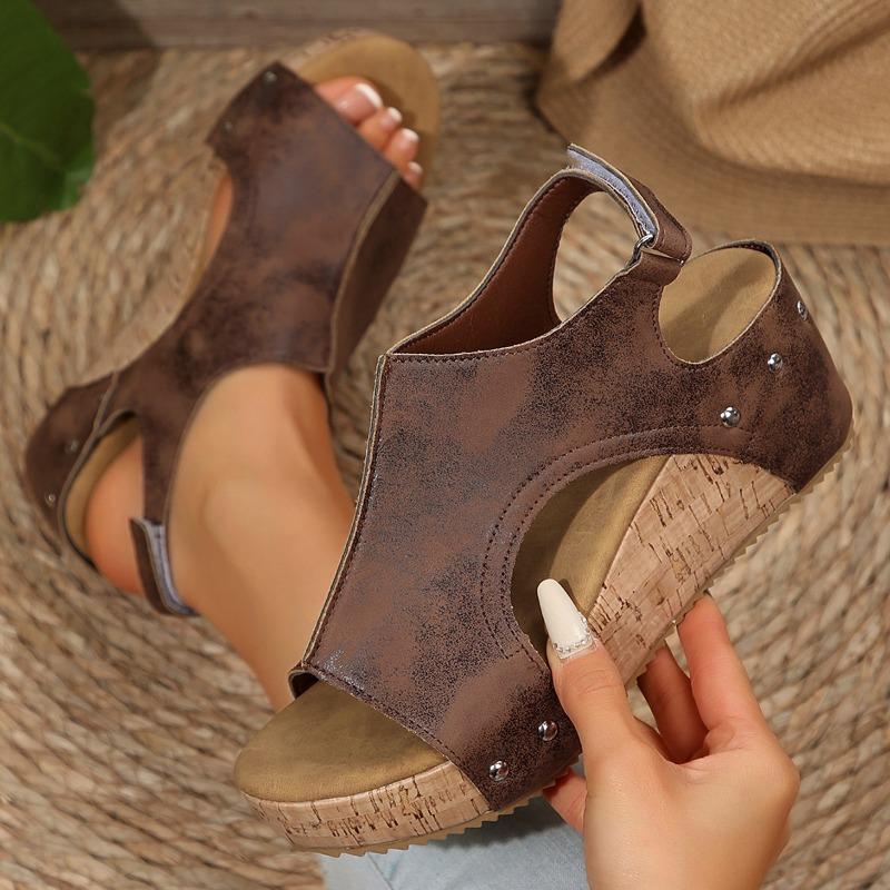 Große größe hang ferse coole hausschuhe sommer neue retro plattform römischen sandalen frauen fisch mund muffin hausschuhe