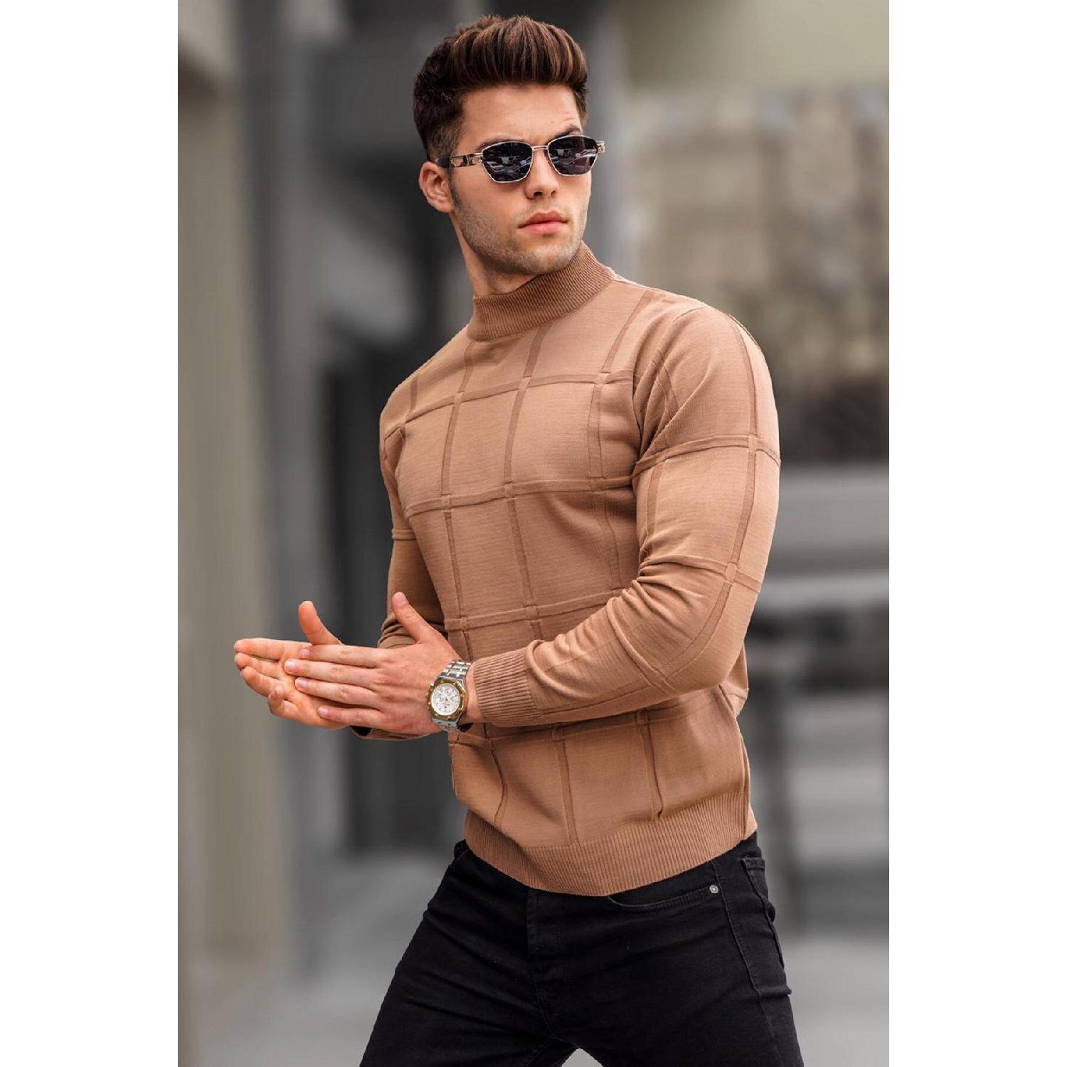 

Бежевый вязаный свитер с высоким воротником 5784 S