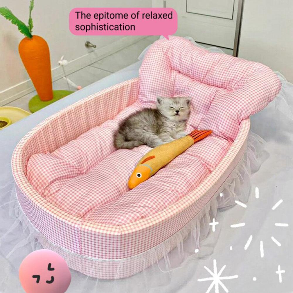 Cute Lace-Trimmed Pet Cat Princess Sofa Bed For Four Seasons  Washable and Removable Soft Plush Oval