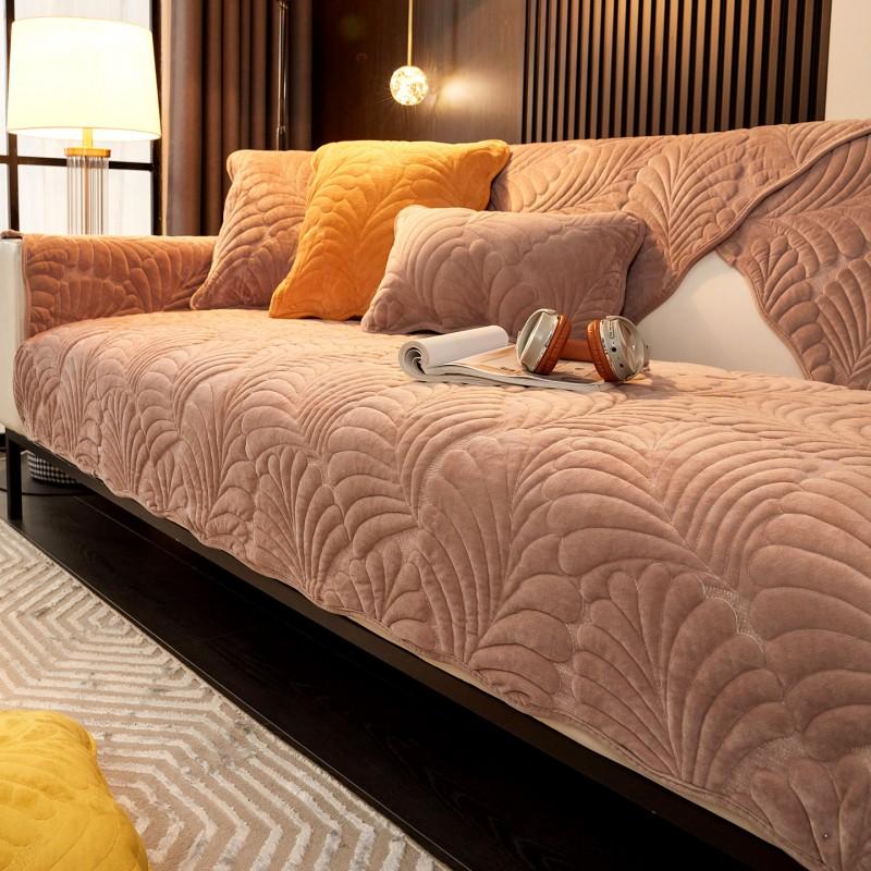 Thick Milk Velvet Sofa Cover Leather Couches Non-Slip One-Piece Couch Cushion Winter 2026 Leaf