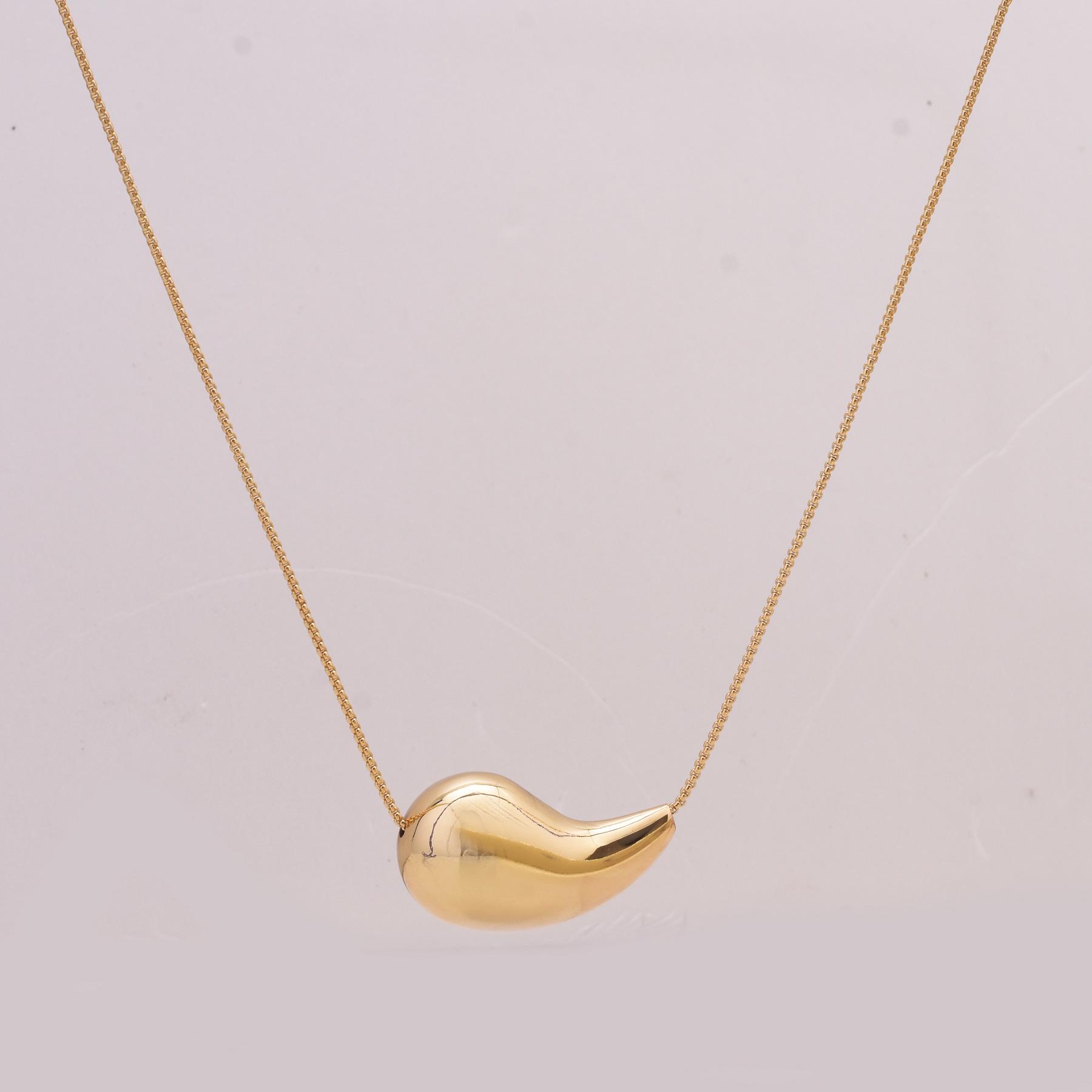 

Minimalist Water Drop Pendant Necklace - Versatile Clavicle Chain for Women