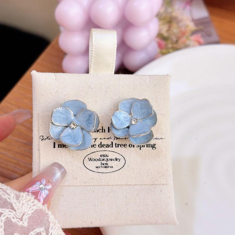 Sweet Design Spring Summer Blue Enamel Flower Earrings For Women Light Luxury High End Party Gifts Jewelry