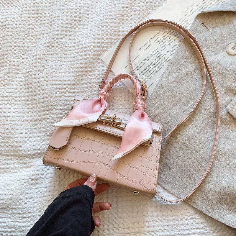 

2025 summer high-value new crocodile pattern kelly bag lock buckle high-end ribbon stone pattern shoulder handbag розовый