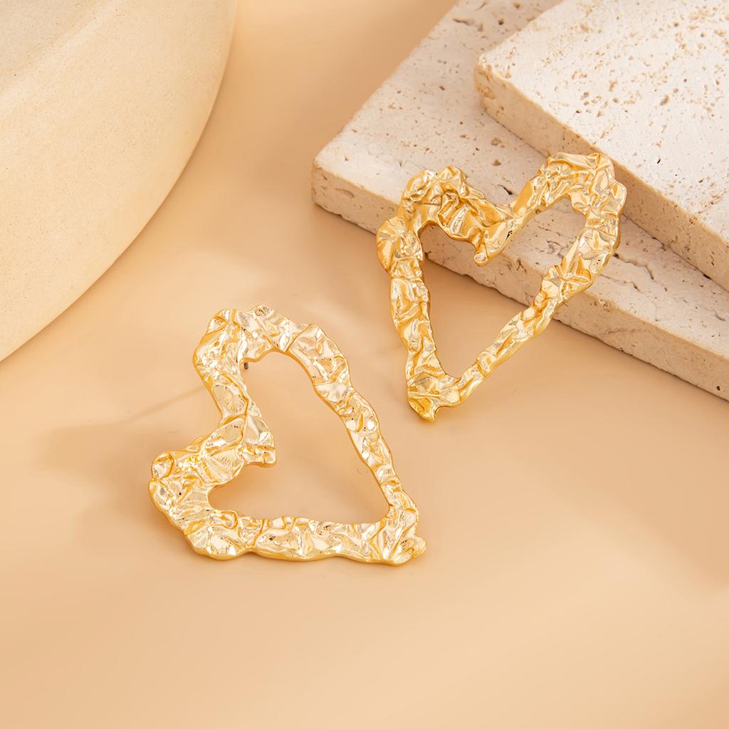 Salircon Exquisite Gold Color Heart Stud Earrings Women 2026 Trendy Irregular Wrinkled Geometric Hollowout Metal Earring Jewelry