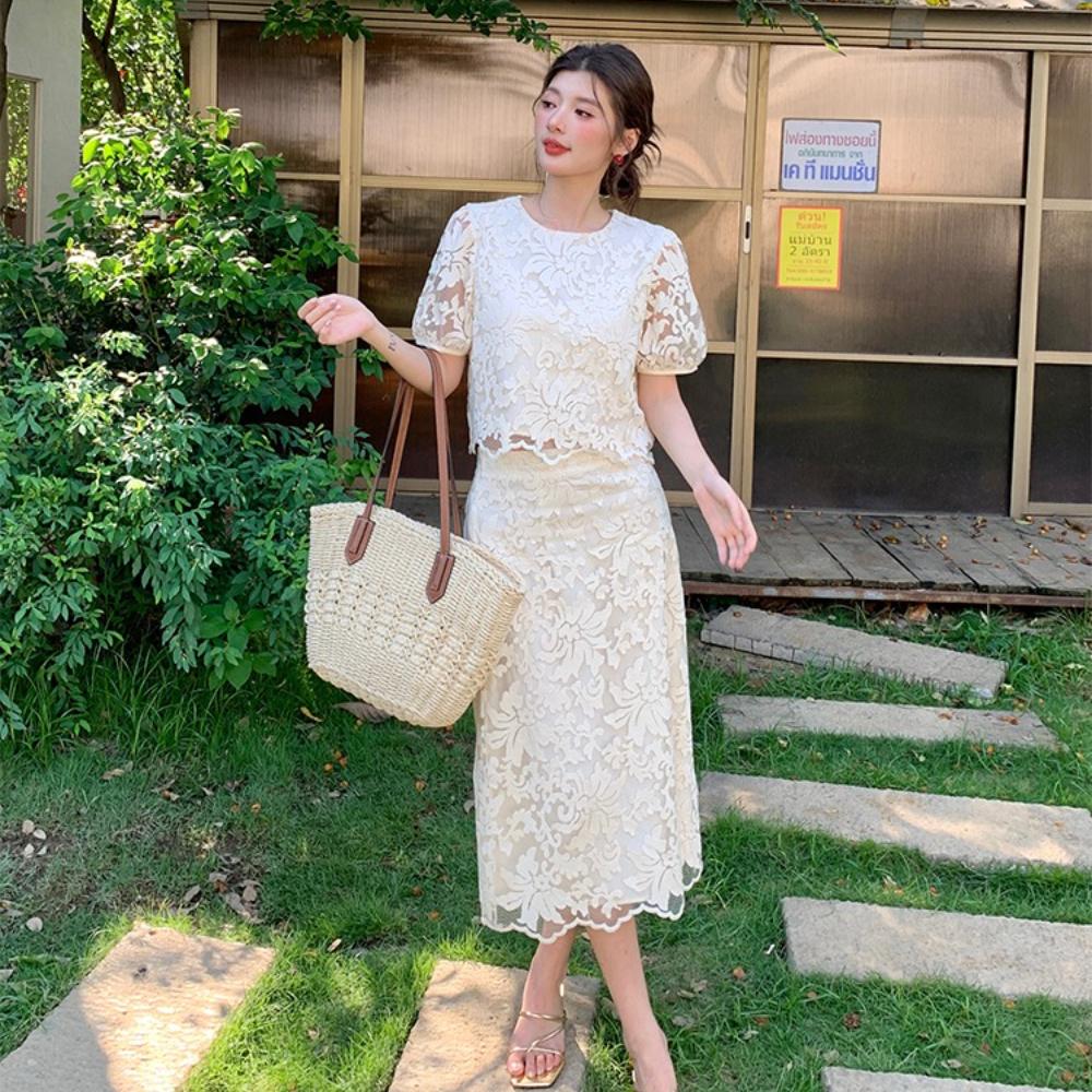 Luxury Temperament Beige Embroidery Lace 2 Piece Dress Sets Women Elegant Embroidery Crop Top and Midi Skirt Suits Outfits Female