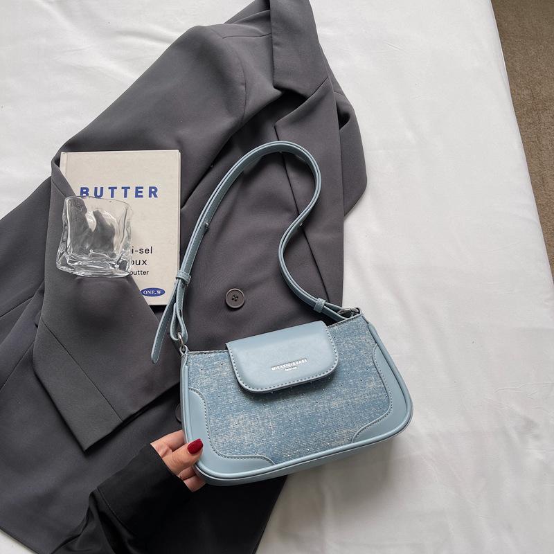 Small bag women's summer new fashion versatile messenger bag shoulder underarm small square bag