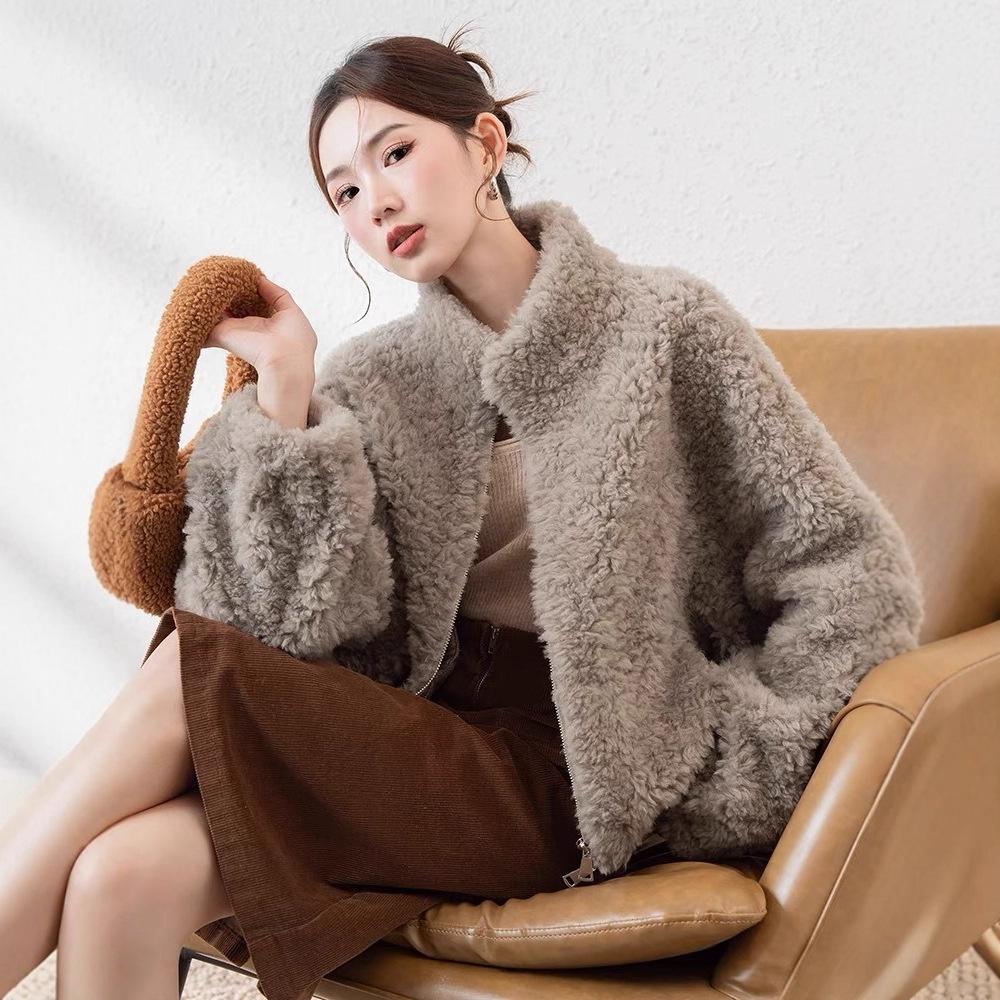 Autumn and winter new pure lamb fur fur integrated fur coat women's short stand-up collar zipper sheep shearing coat