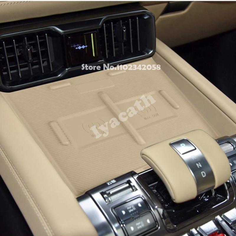 For BYD Leopard 8 FangChengBao 8 2024 2025 silicone Wireless charging silicone pads are non-slip and dirty Interior Accessories