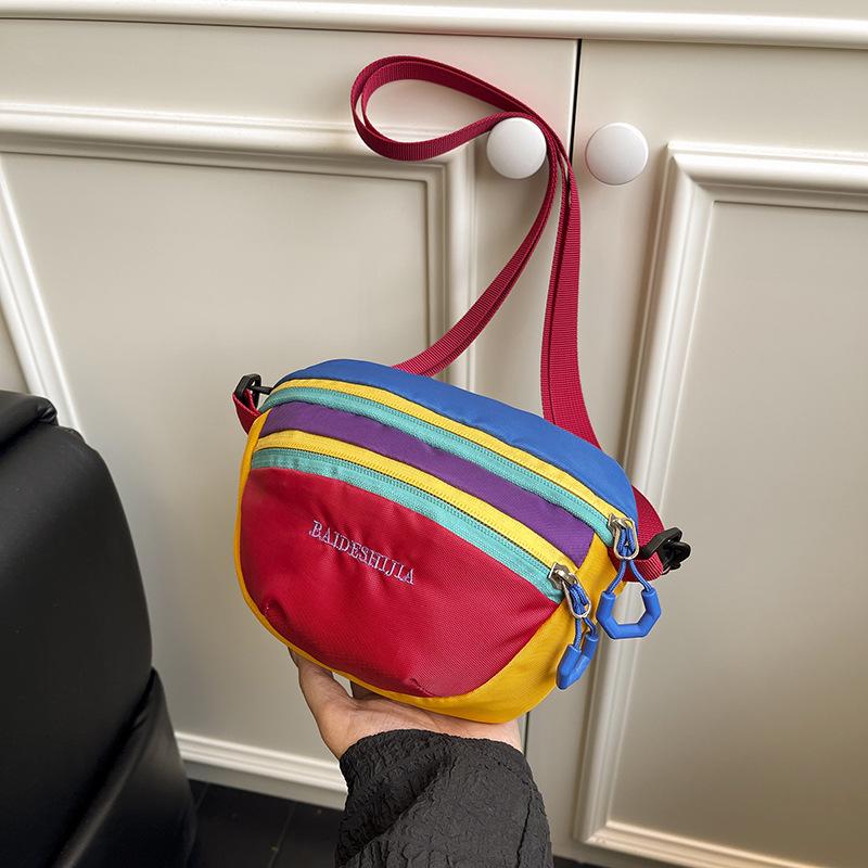 

Женская легкая сумка кроссбоди с цветными блоками – Универсальная многослойная спортивная и походная мини-сумка через плечо 19x4x14 cm красный