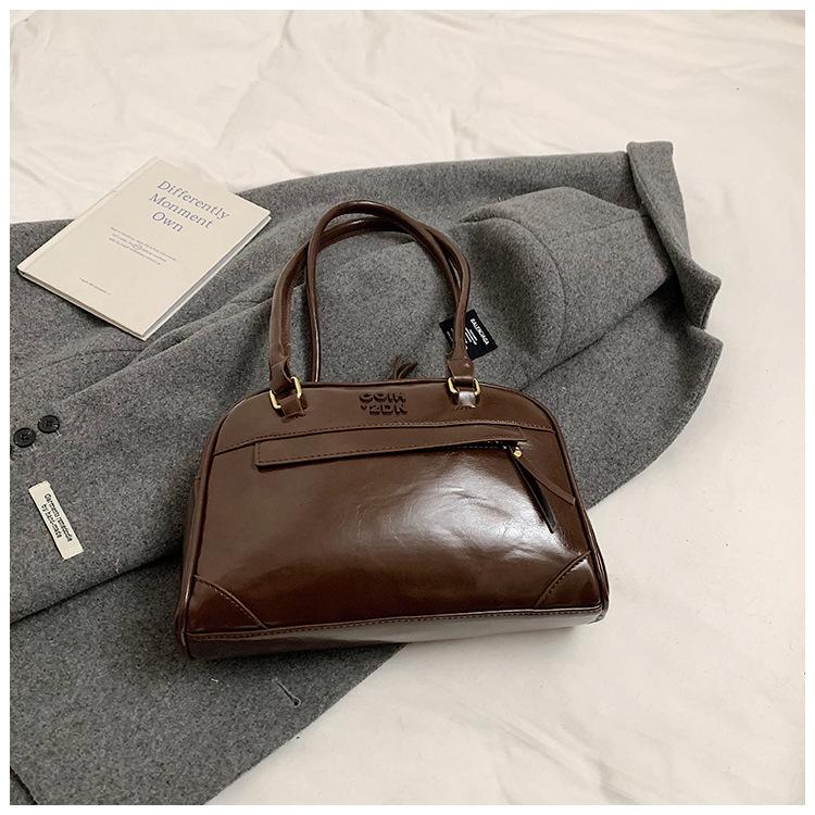 Niche retro high-end underarm bag women's new large-capacity bag versatile shoulder bag