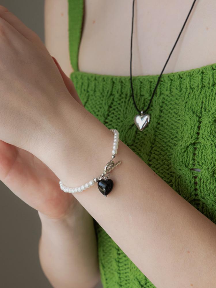 Sosoo Pearl Heart Point Bracelet Black