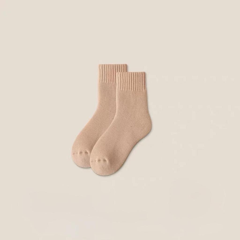 Women's Mid-Calf Anti-Pilling Thick Terry Floor Socks - Warm for Autumn & Winter.