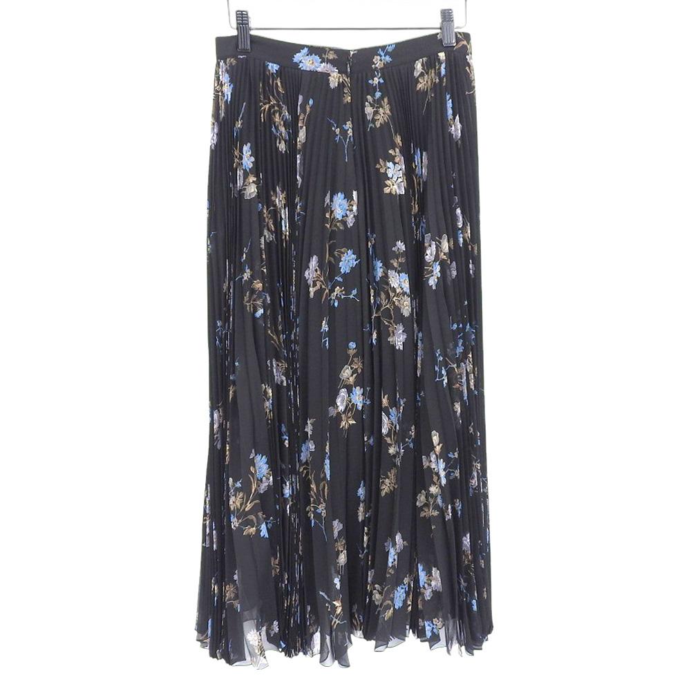 Celine Beautiful Silk Flower Sheer Pleated Skirt for Women, Black, Size 36, 2J369800T.96NB Skirt 36 blackUsed