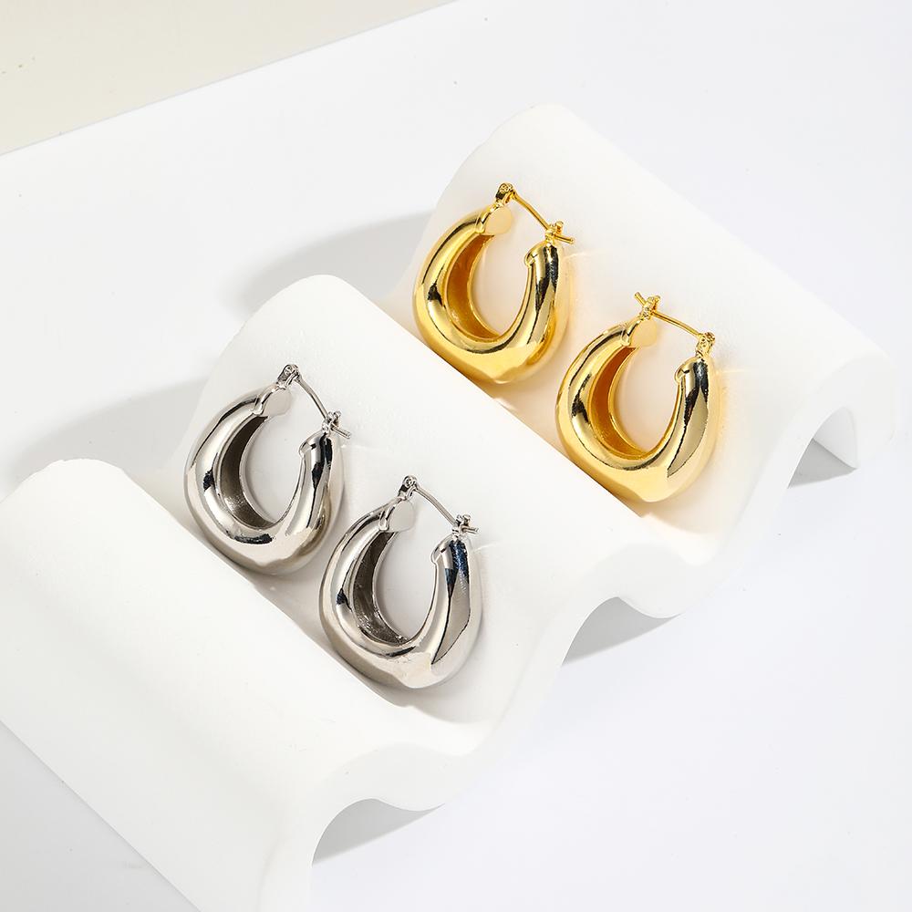 High Quality Silver Color Gold Chunky Hoop Earrings for Women Smooth Punk Ear Jewelry 2026 New Wholesale