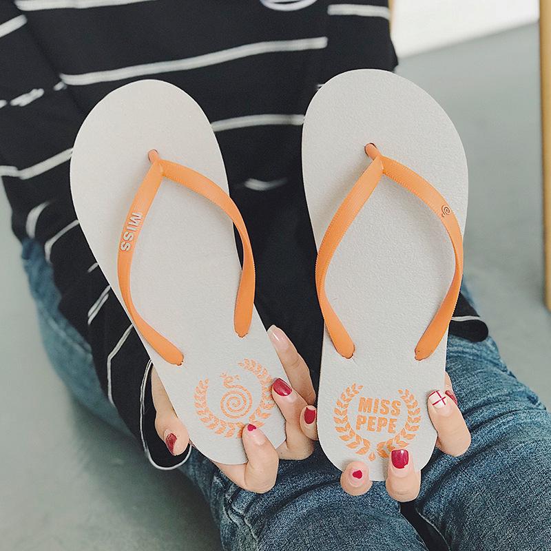 Cute Flip-flops Women's Summer Fashion Outer Wear New Student Non-slip Bathroom Pinch Feet Beach Seaside Cool Slippers New