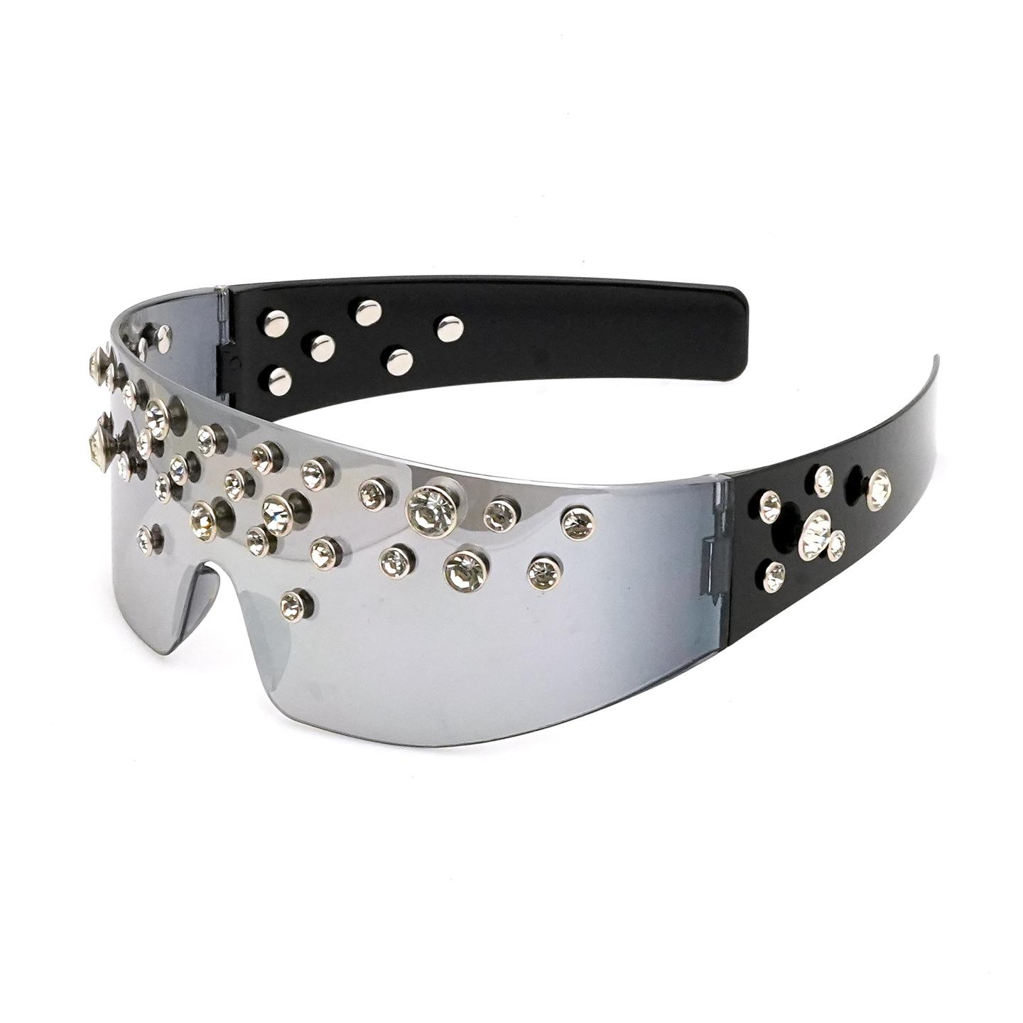 

y2k Oversized One-piece Rhinestone Rivet Sunglasses for Men and Women Edgy Futuristic Style Cool Bling Goggle Shades for Party