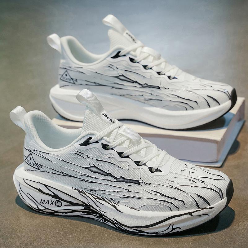 New fashion outdoor leisure breathable comfortable running shoes carbon plate high elastic shock absorption student training sports shoes
