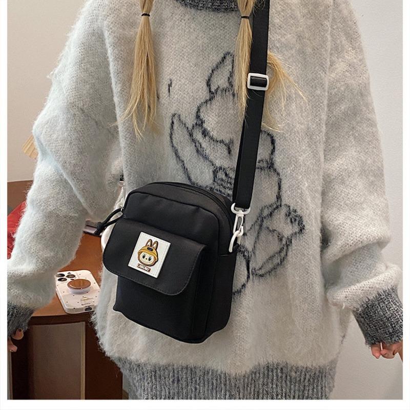 Small Bag Female Cartoon Girl Student Shoulder Bag Versatile Mobile Phone Bag Travel Small Satchel Fashion Messenger Bag
