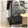 Women PU Leather Shoulder Bag Vintage Large Capacity Handbag Multi Functional Commuting Tote Bag High Looks Women's Bag