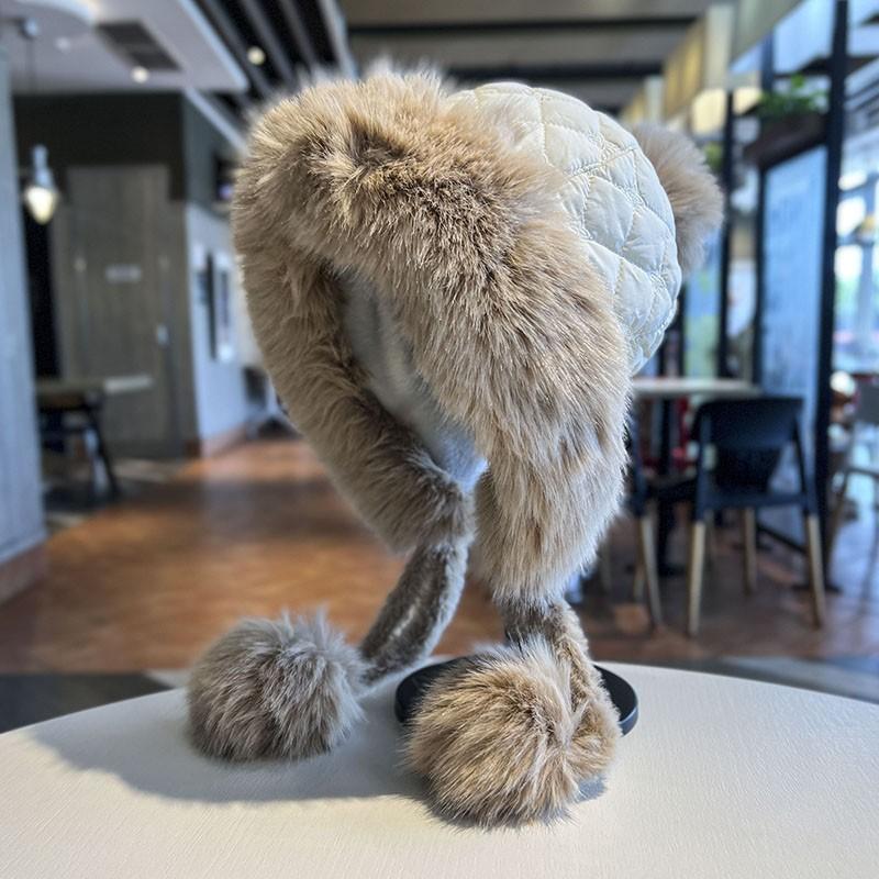 Daunenbaumwolle Damen süße und niedliche Pompon Winter verdickt warm Ohrenschutz Plüschmütze