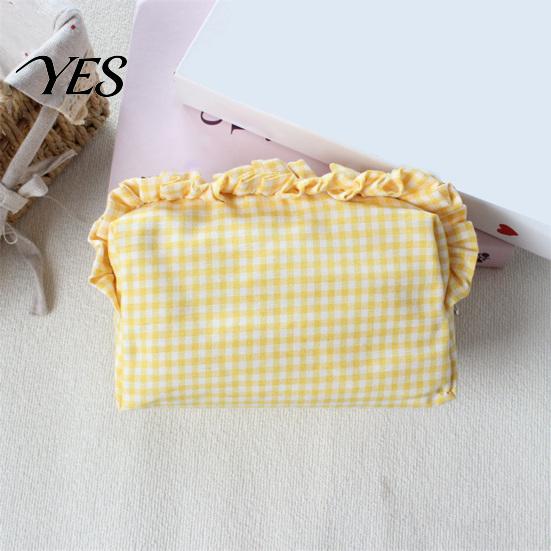 Makeup Organizer Bag Small Ruffled Grids Pouch, Portable Travel Cosmetic Bag, Fashionable Storage Case Lightweight Zippered Pouch for Toiletries