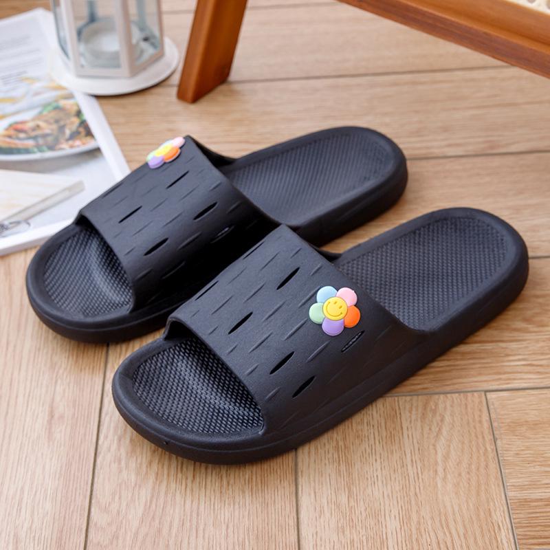 

Женские шлепанцы для отдыха на весну-лето: Уличные ПВХ шлепанцы на плоской подошве 36-37