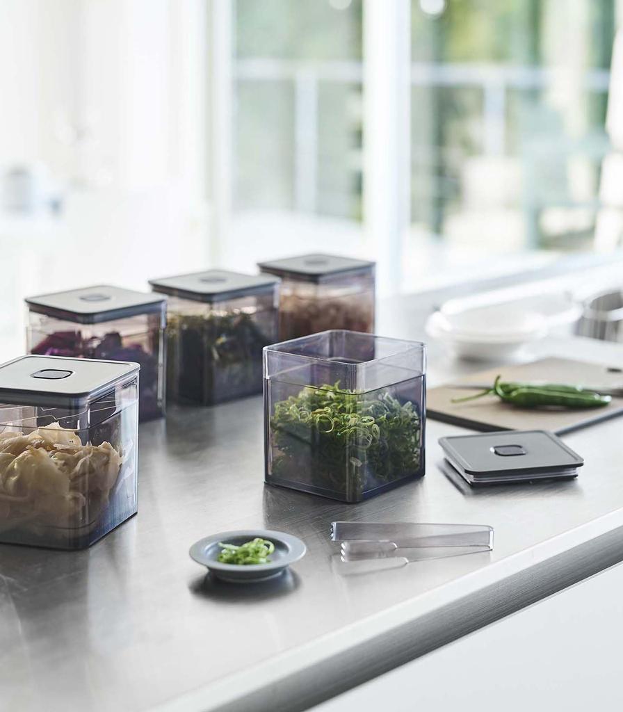Yamazaki Tower Square Storage Container with Tongs and Valve, Black, Approx. W9.2 X D9.2 X H10.2cm, 5468, for Condiments and Seaweed