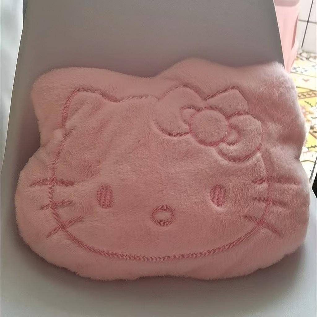 Plyšový polštář z měkkého fleecového materiálu pro dekoraci postele, pohovky, auta, kočárku