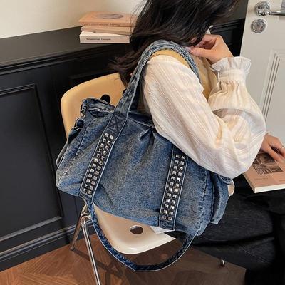 Borsa Tote in Denim con Borchie a Rivetto, Grande Capacità, Collezione Primavera 2026 - Stile Trendy Ins, Borsa a Spalla Singola e a Tracolla per Donna