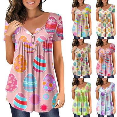 Camiseta feminina com estampa de botão e decote em V e manga curta com estampa de dia de Páscoa
