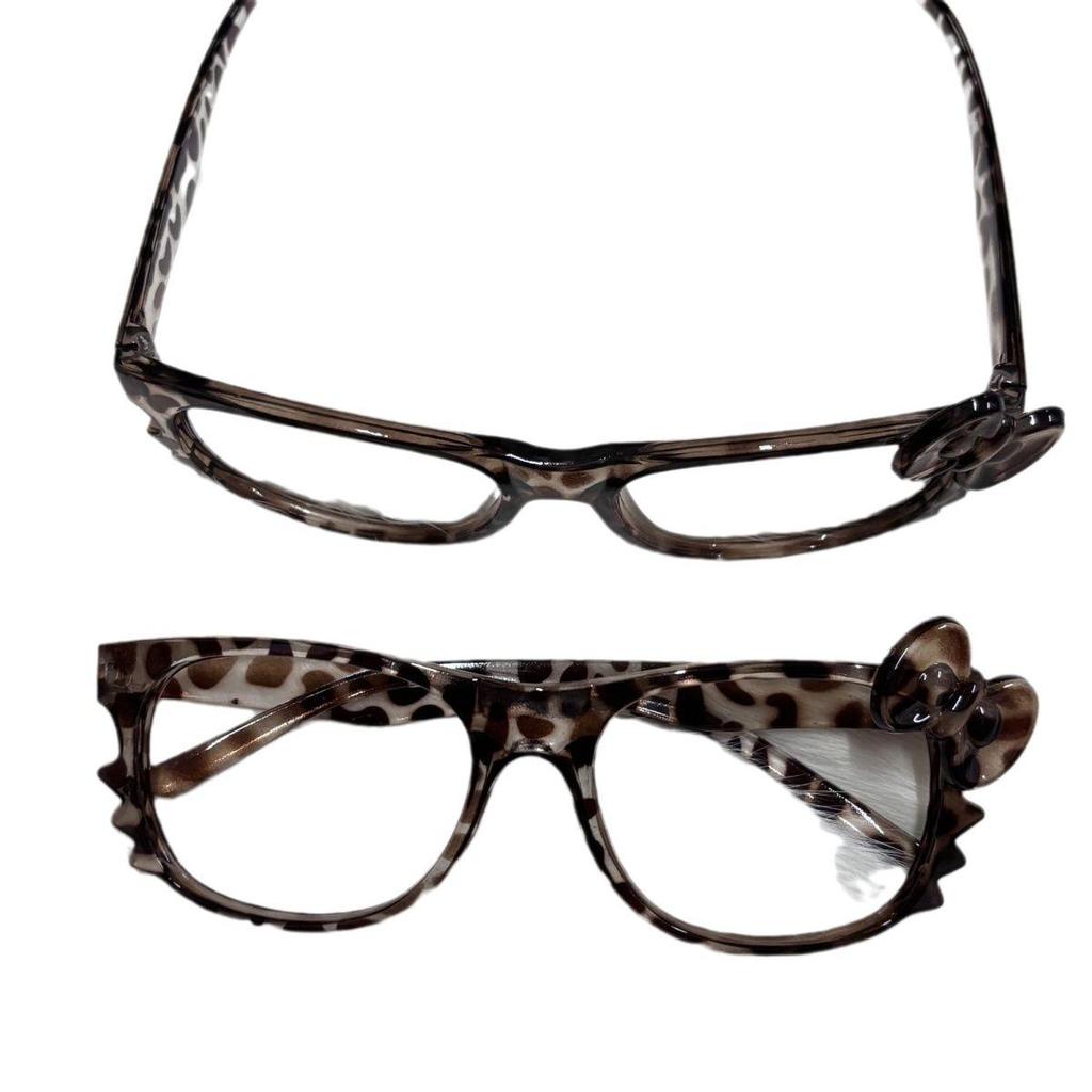 Kawaii Hello Kitty Retro Leopardenmuster Brille - Anime Mode Foto-Requisiten