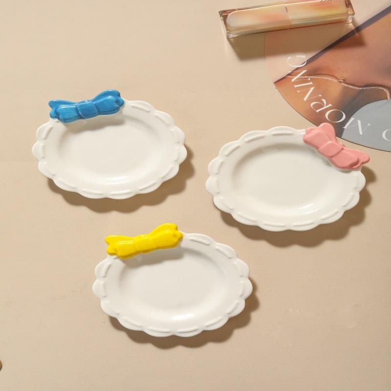 High Value Cute Underglaze Color Ceramic Plate Cat Cartoon Plate Dipping Saucer Bow Saucer Fruit Plate