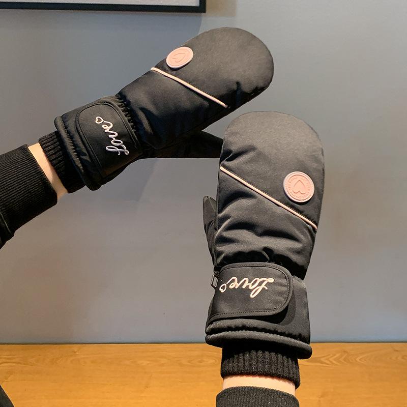 Warm gloves women's velvet Northeast cold-proof outdoor skiing windproof waterproof stew bag finger