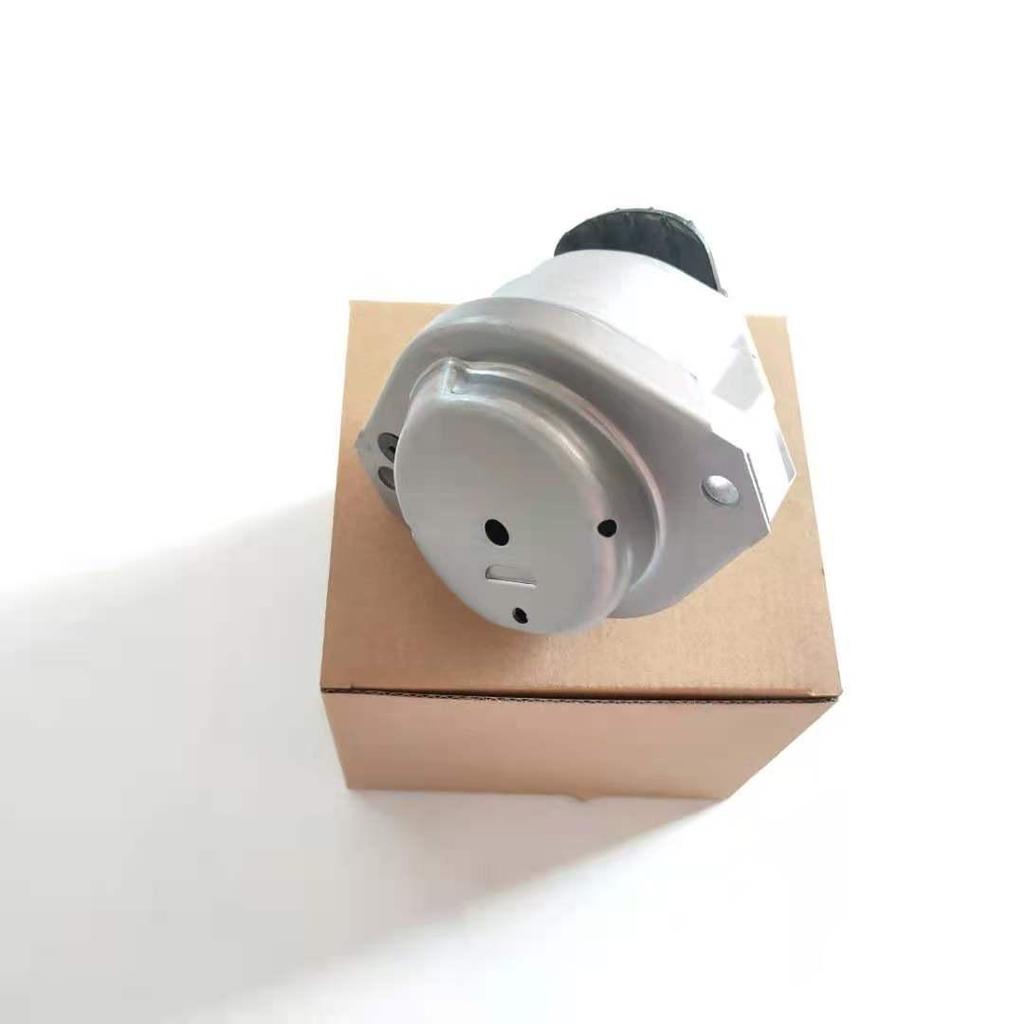 BMW E60/E61/E63/E64 Left Engine Mount Rubber Pad 22116761089