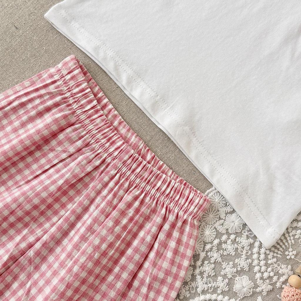 Infant White Heart T-shirt & Pink Plaid Shorts Set