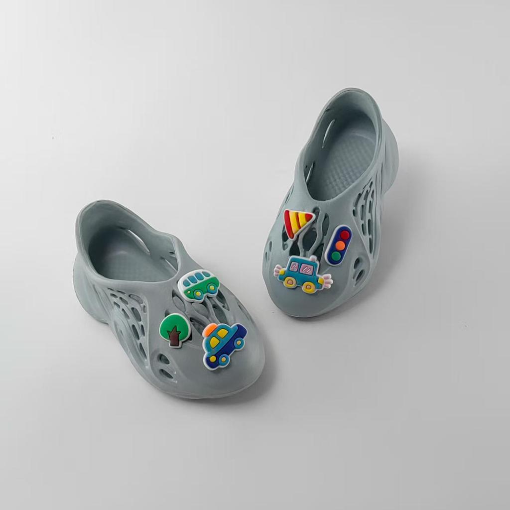Coconut Clogs: Stylish, Comfortable Cartoon Beach Shoes for Men and Women