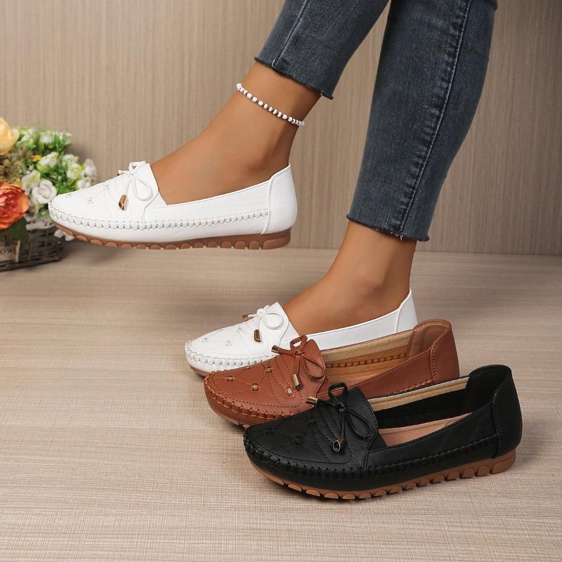 Women's Soft Leather Moccasin Loafers with Bow Decor Non-slip Comfortable Flats for Daily Wear