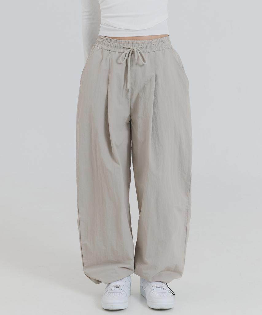 PIANER Nylon One-Pleat String Pants (Light Beige)