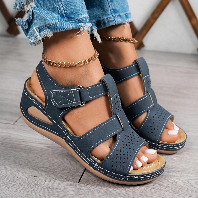 Plus Size Wedge Shoes Summer New Round Toe Crossover with Breathable Hole Platform Non-Slip Wear-Resistant Sandals